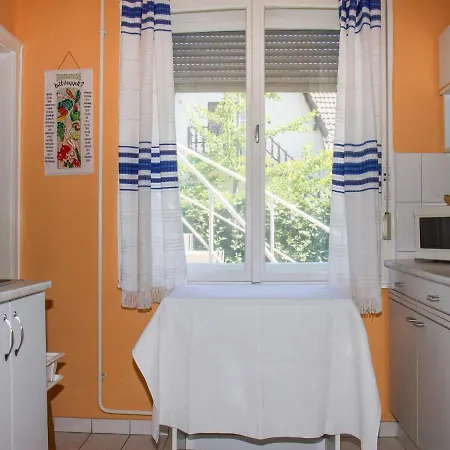 Apartmán Balaton A498-1 *